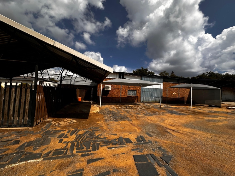 To Let commercial Property for Rent in Klerksdorp Industrial North West